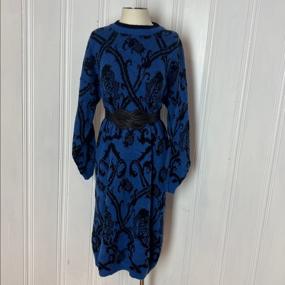Vintage Oversized Blue & Black Sweater Dress, Thick Knit – Size M/L (Approx.)